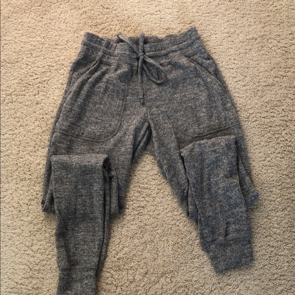 Grey sweatpants - Picture 2 of 2